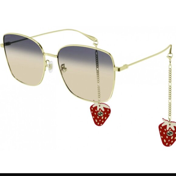 Gucci Handbags - 【10MK】Gucci Gold With Dangling Strawberry Sunglasses